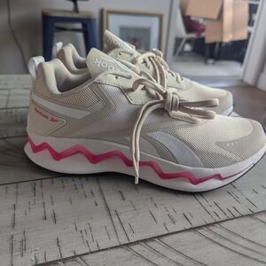 Reebok Women's ZIG Elusion Energy Running Training Shoes Size 8.5 W Pink Beige